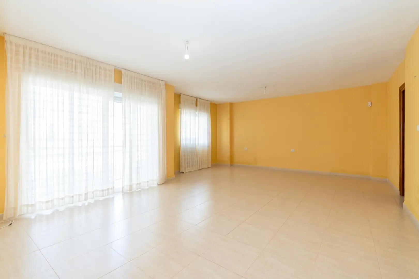 Sala d'estar de Pis en venda en Motril amb Balcó