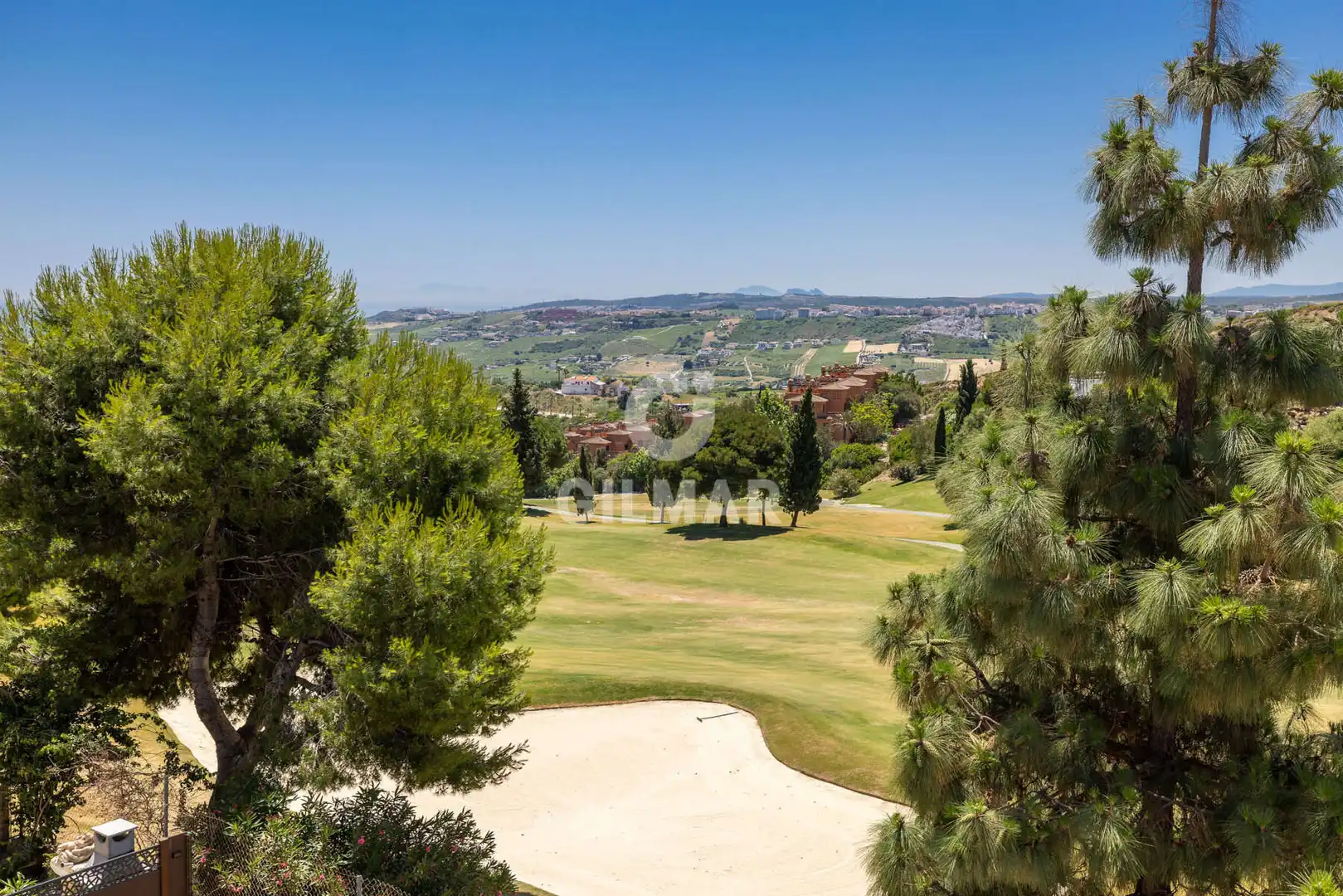 Vista exterior de Piso en venta en Casares con Jardín privado, Trastero y Piscina