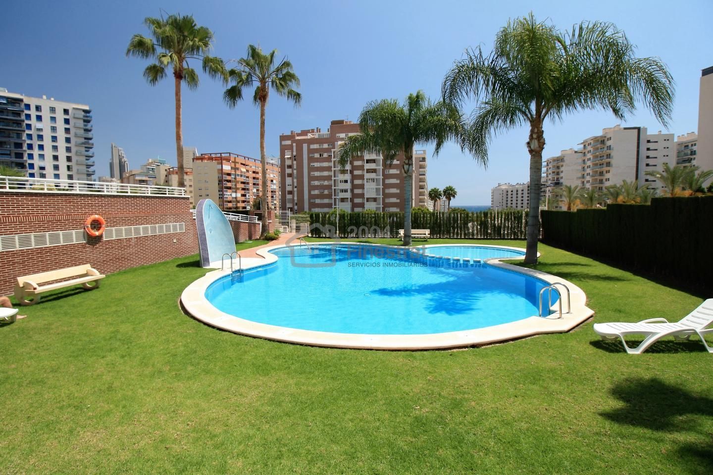 Piscina de Pis en venda en Villajoyosa / La Vila Joiosa amb Aire condicionat, Terrassa i Moblat