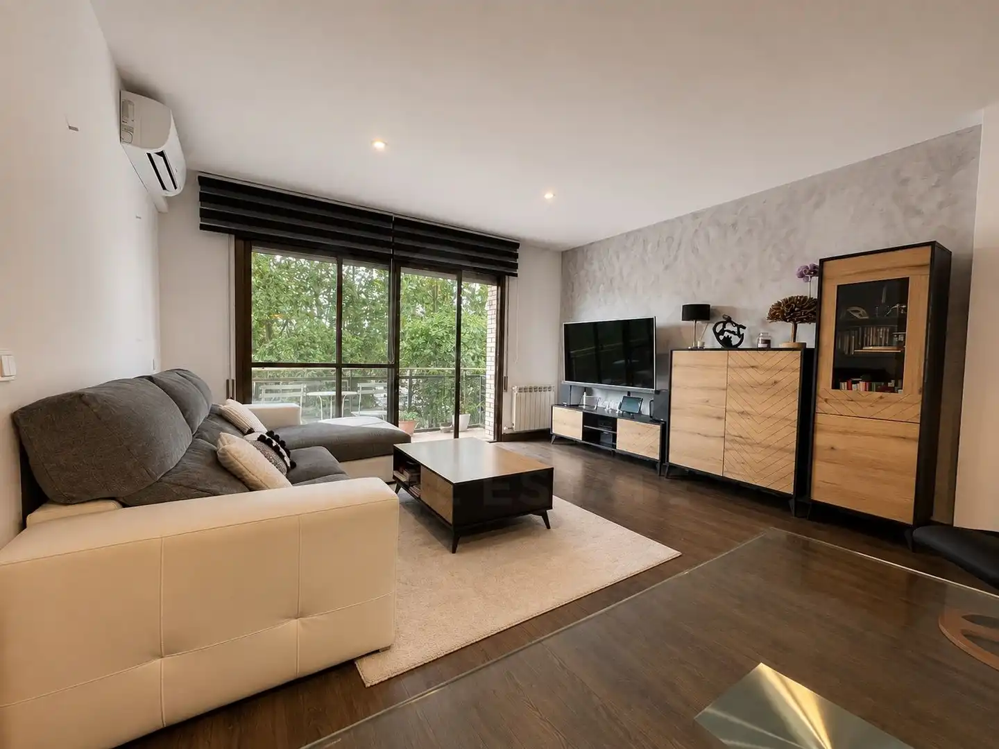 Living room of Duplexes for sale in La Roca del Vallès  with Air Conditioner, Heating and Terrace