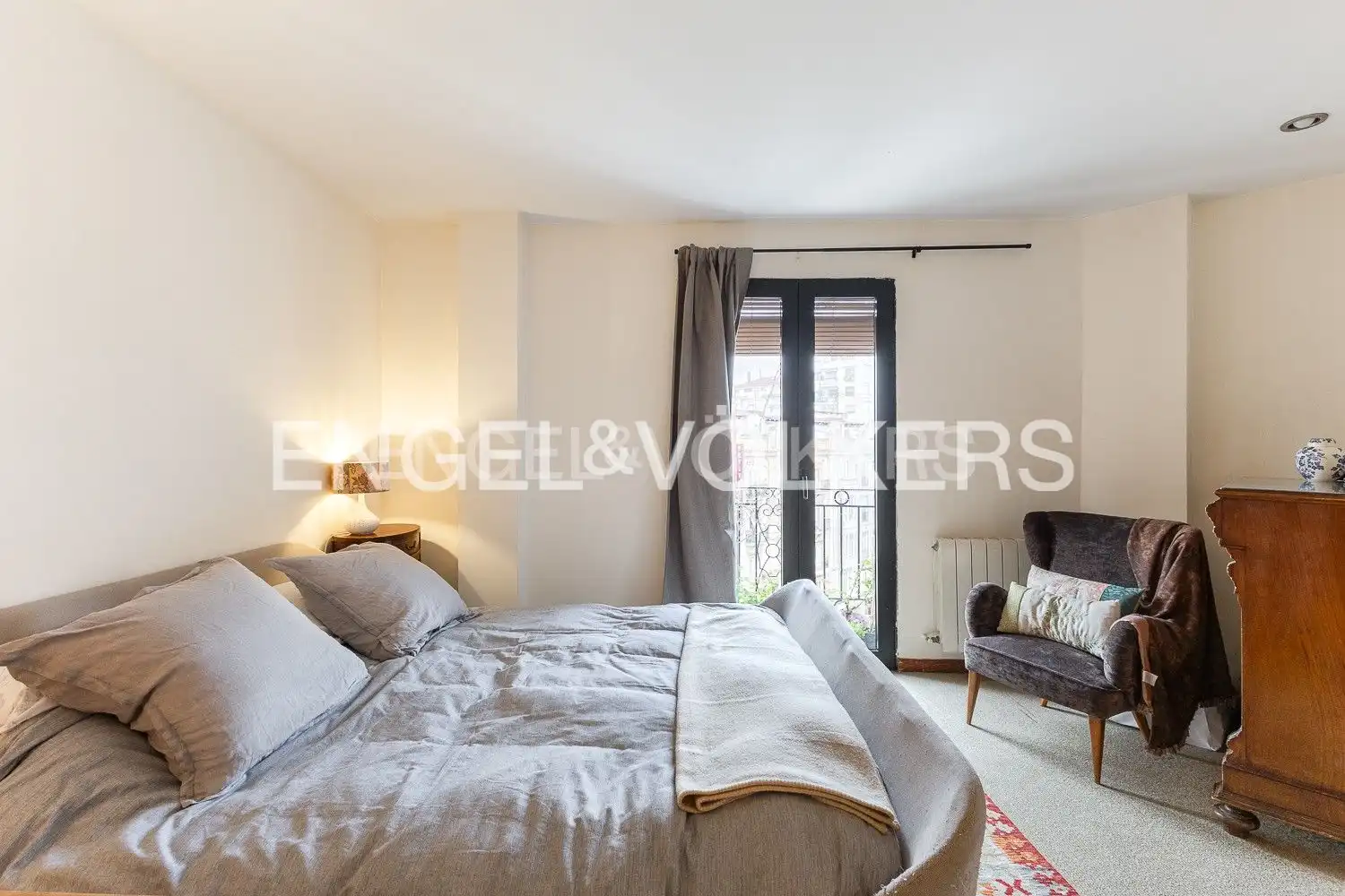 Bedroom of Flat for sale in Valencia  with Air Conditioner, Heating and Parquet flooring
