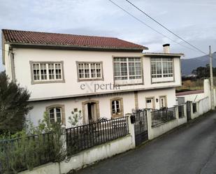 Exterior view of House or chalet for sale in A Pobra do Caramiñal