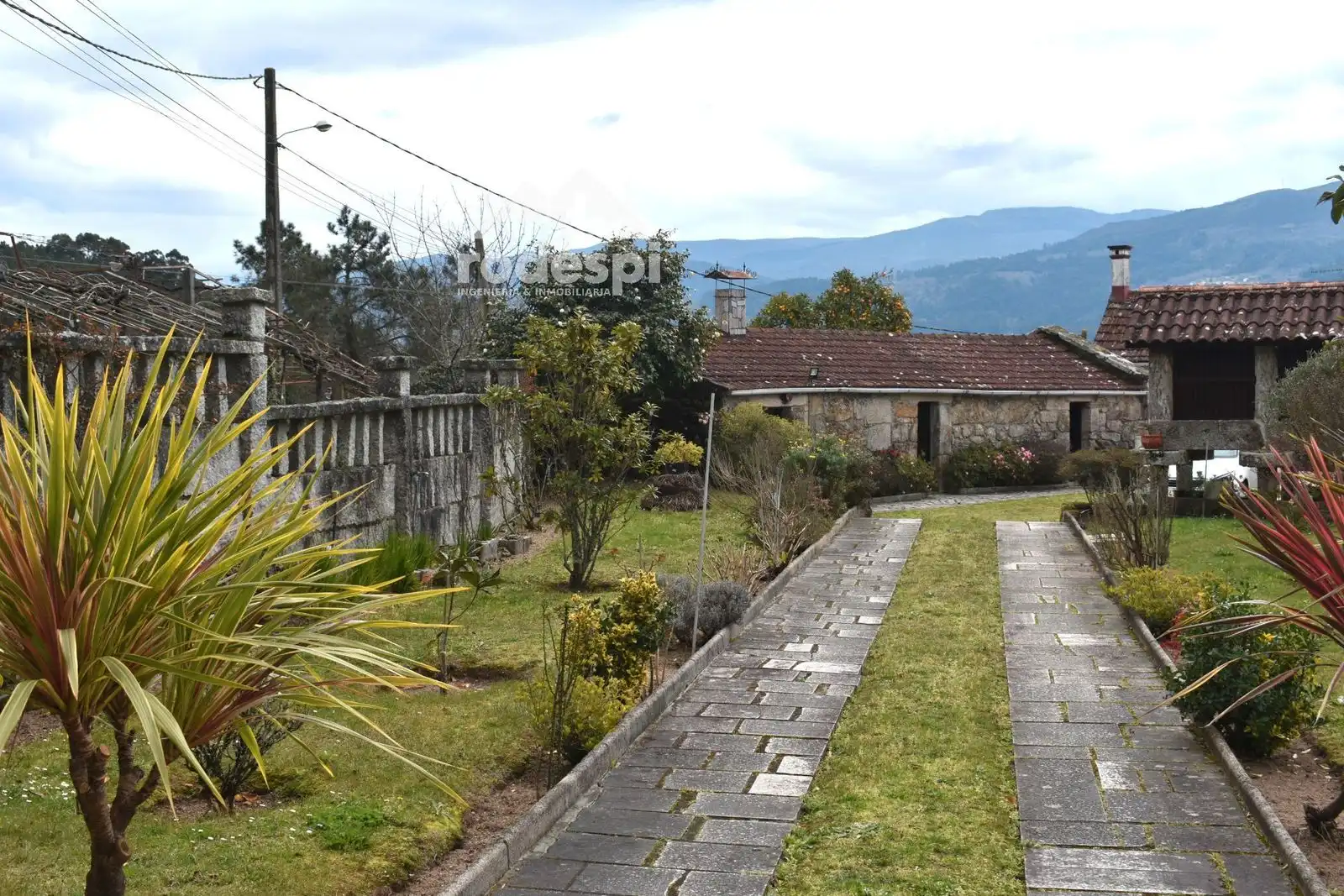 Garden of Houses for sale in Crecente  with Heating, Terrace and Storage room