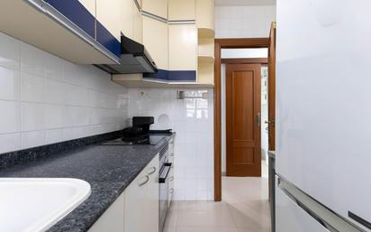 Kitchen of Flat for sale in  Valencia Capital  with Air Conditioner, Heating and Balcony