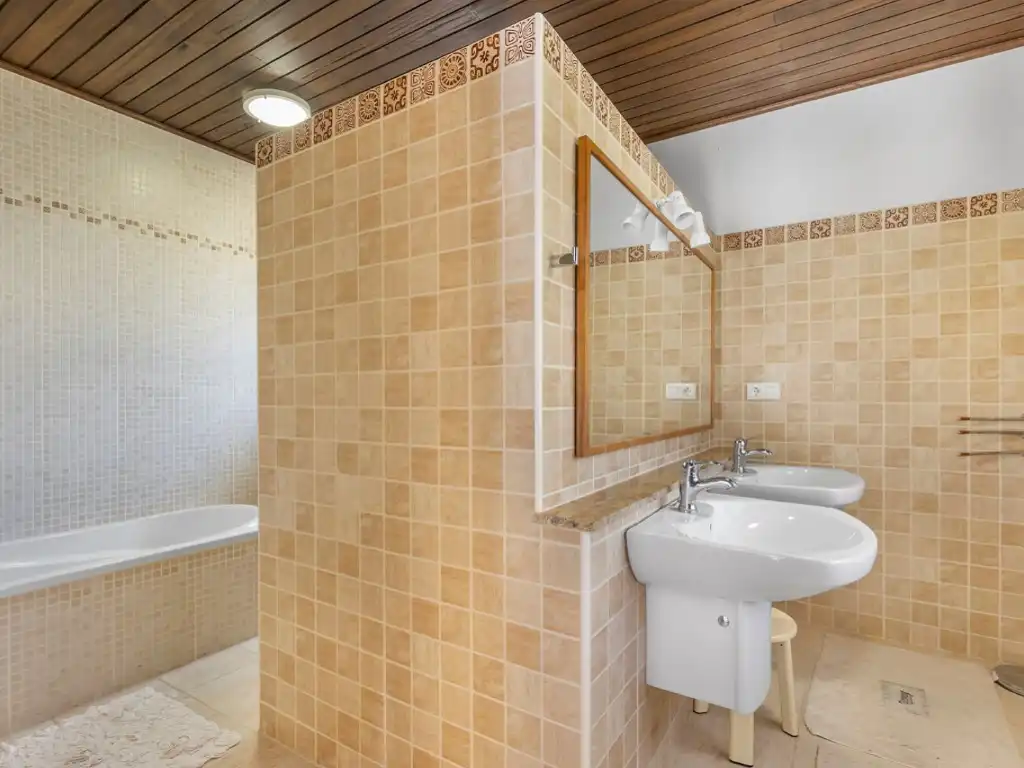 Casa amb piscina en venda a Calle Pirineos-Filipinas, imagen 24