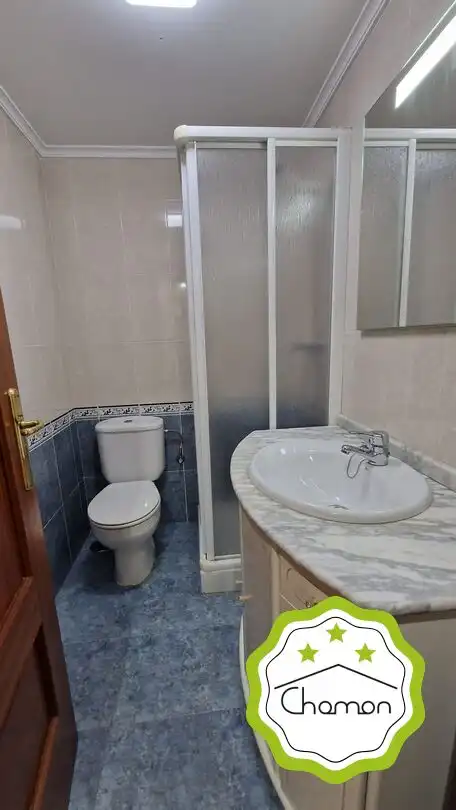 Badezimmer von Wohnung zur Miete in Santoña mit Heizung