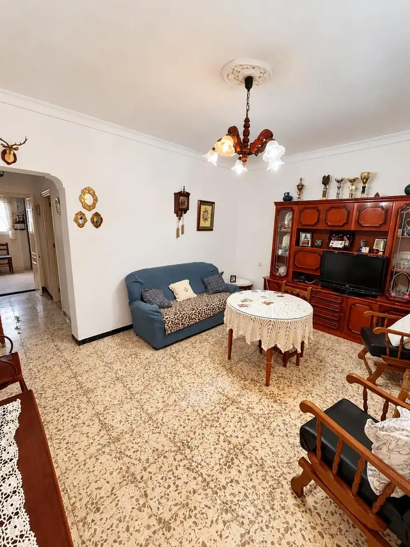 Sala d'estar de Casa o xalet en venda en Fuentes de Andalucía, Sevilla