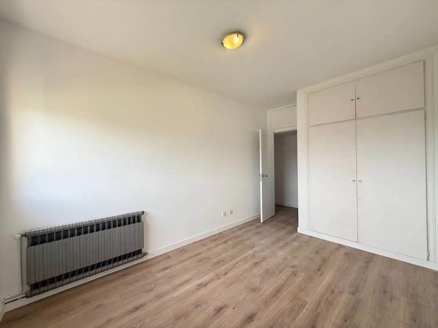 Schlafzimmer von Büro zur Miete in El Poble Sec