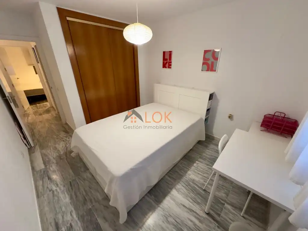 Habitación de Piso en venta en Málaga