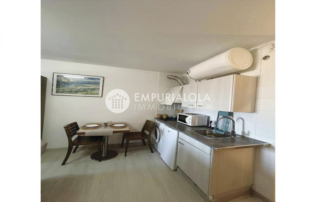 Cocina de Estudio en venta en Empuriabrava con Aire acondicionado y Amueblado