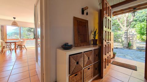 Foto 4 de Casa adosada en venda a Carrer de la Tordera, Vallgorguina, Barcelona