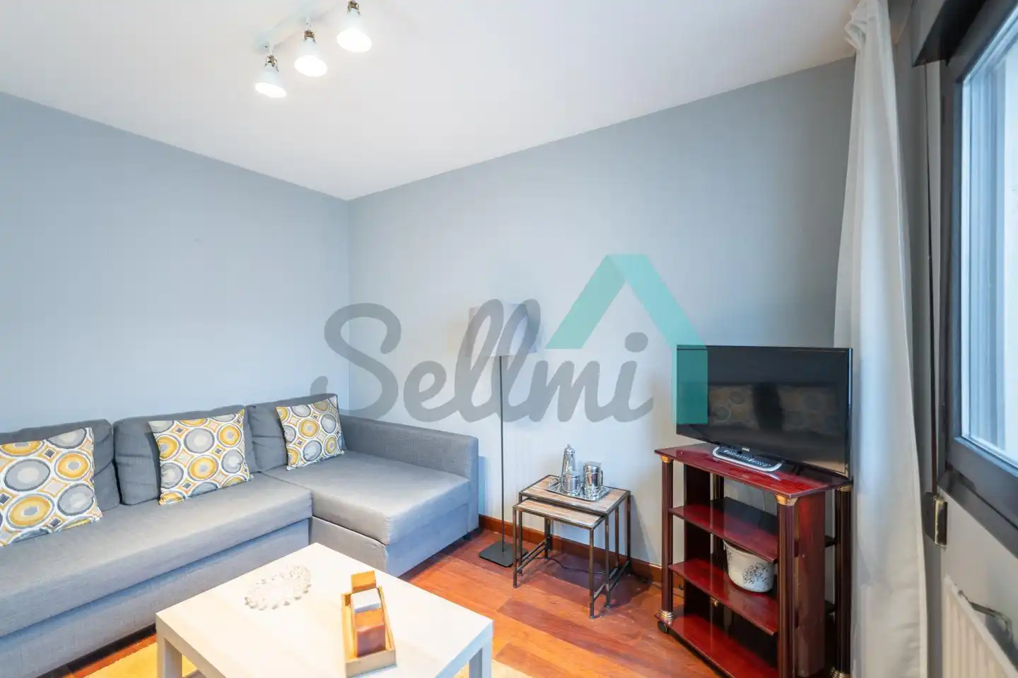 Flat for rent in Carreño Miranda, Masip