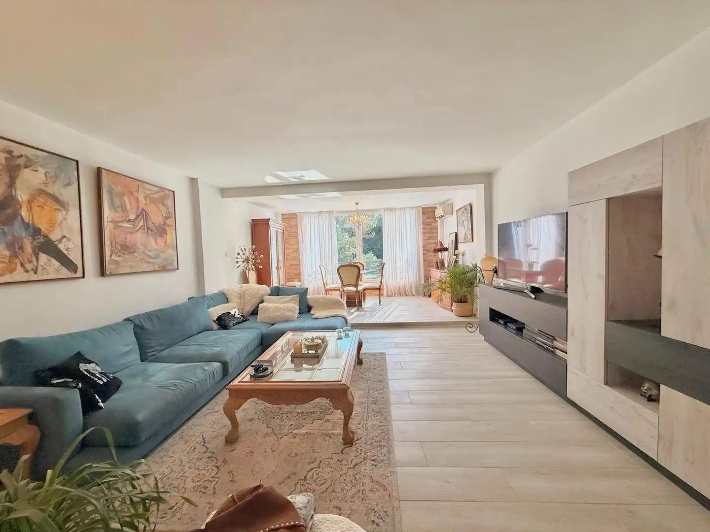 Sala de estar de Casa adosada en venta en Mijas con Aire acondicionado, Jardín privado y Terraza