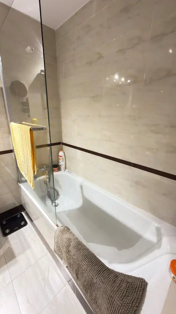 Baño de Piso en venta en Vélez-Málaga con Aire acondicionado, Terraza y Amueblado