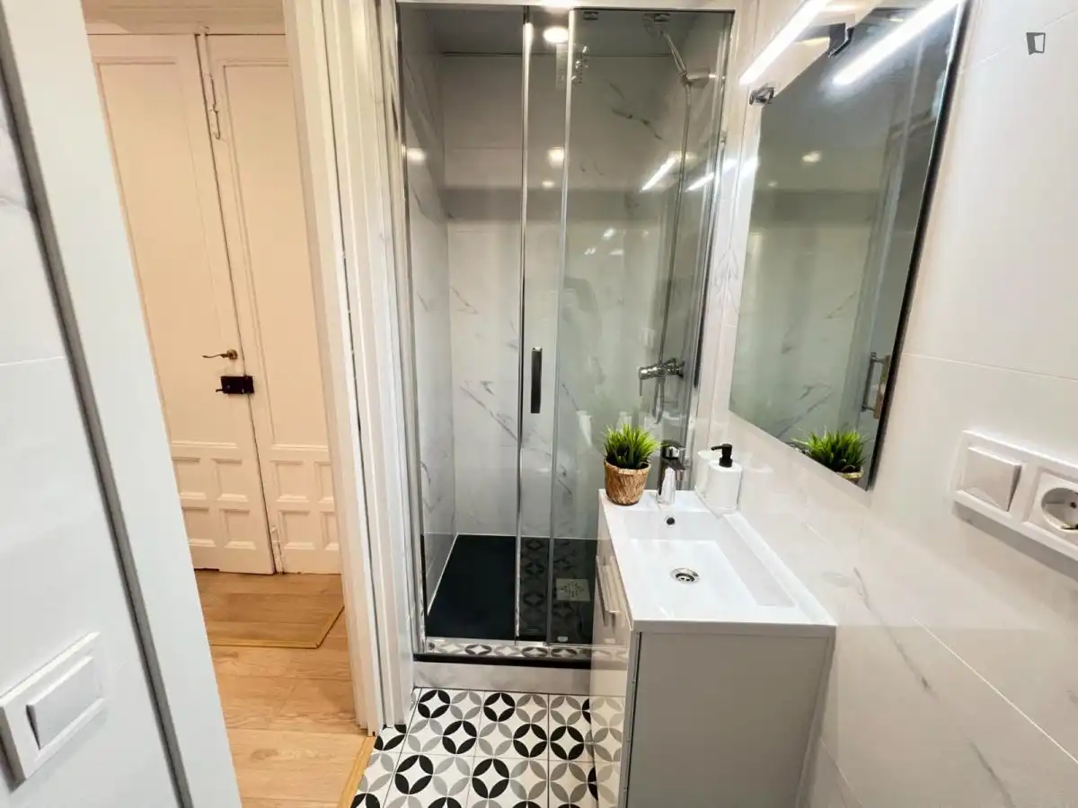 Study for rent in Gaztambide