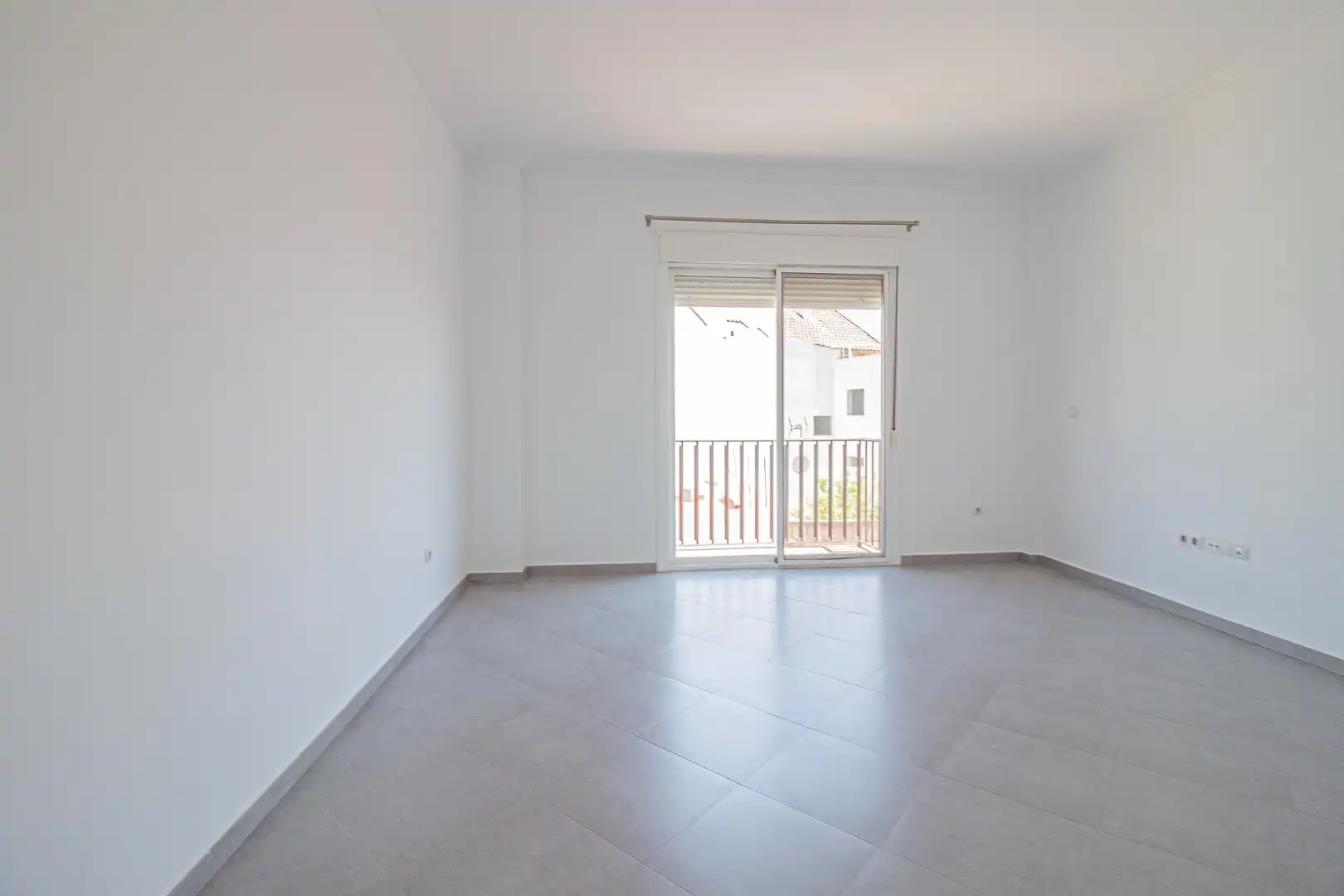 Duplexes for sale in Tomares  with Air Conditioner, Terrace and Balcony
