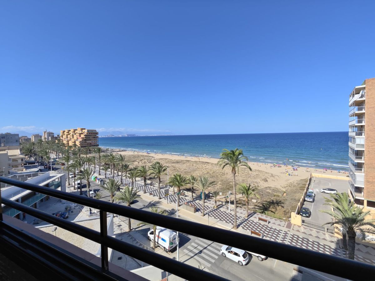 Exterior view of Flat to rent in Elche / Elx  with Air Conditioner, Heating and Terrace
