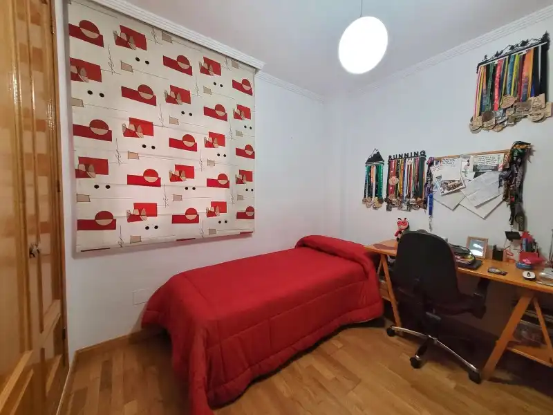 Piso en venta en Calle la Unión Mercantil, 31, Martín Carpena - Torre del Río