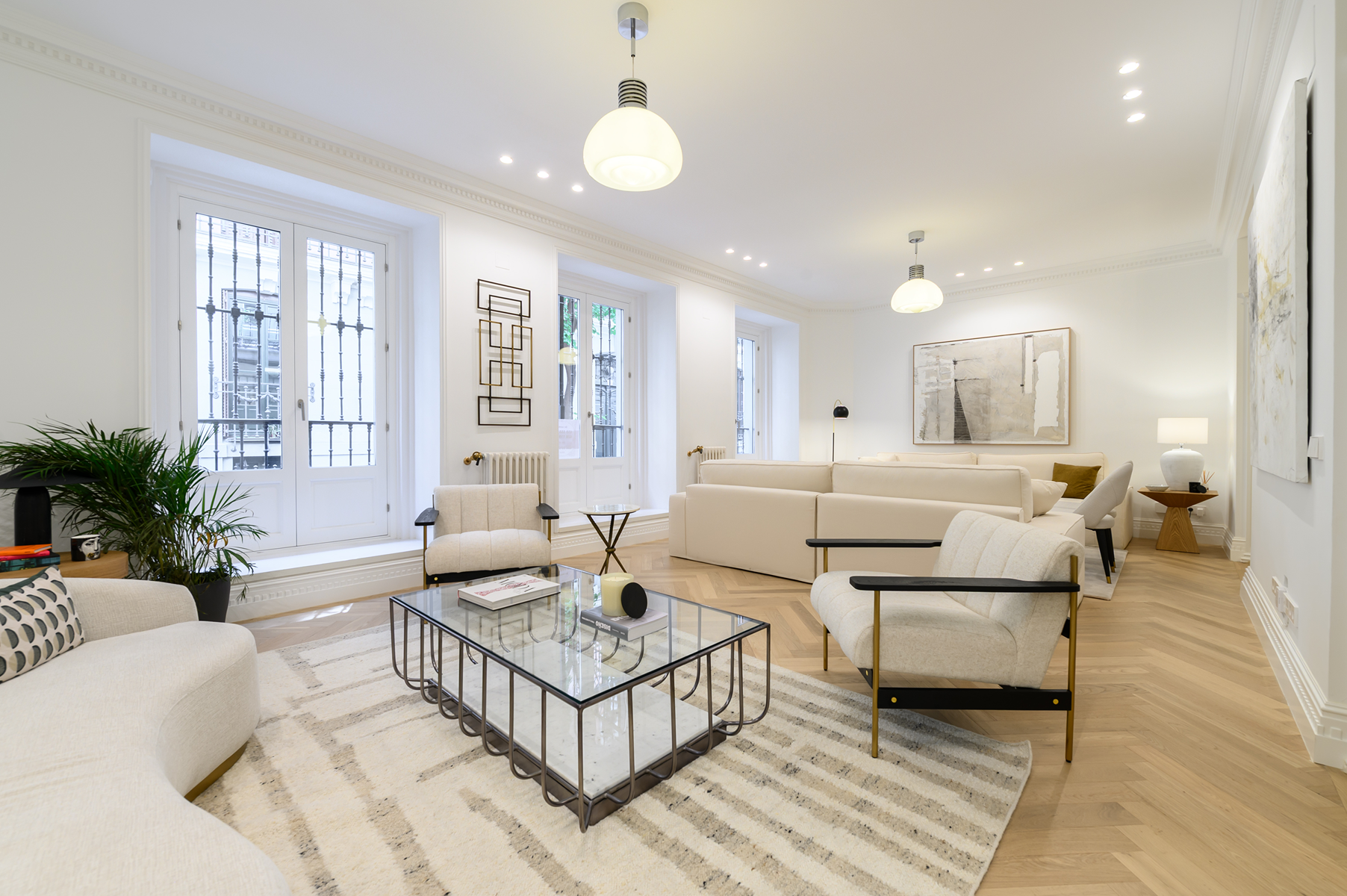 Sala d'estar de Apartament en venda en  Madrid Capital amb Aire condicionat, Calefacció i Terrassa