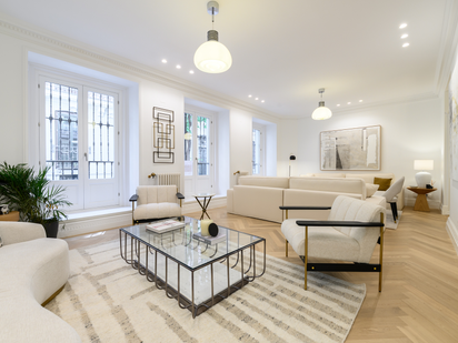 Living room of Apartment for sale in  Madrid Capital  with Air Conditioner, Heating and Terrace