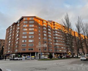 Vista exterior de Pis en venda en Burgos Capital amb Calefacció i Terrassa