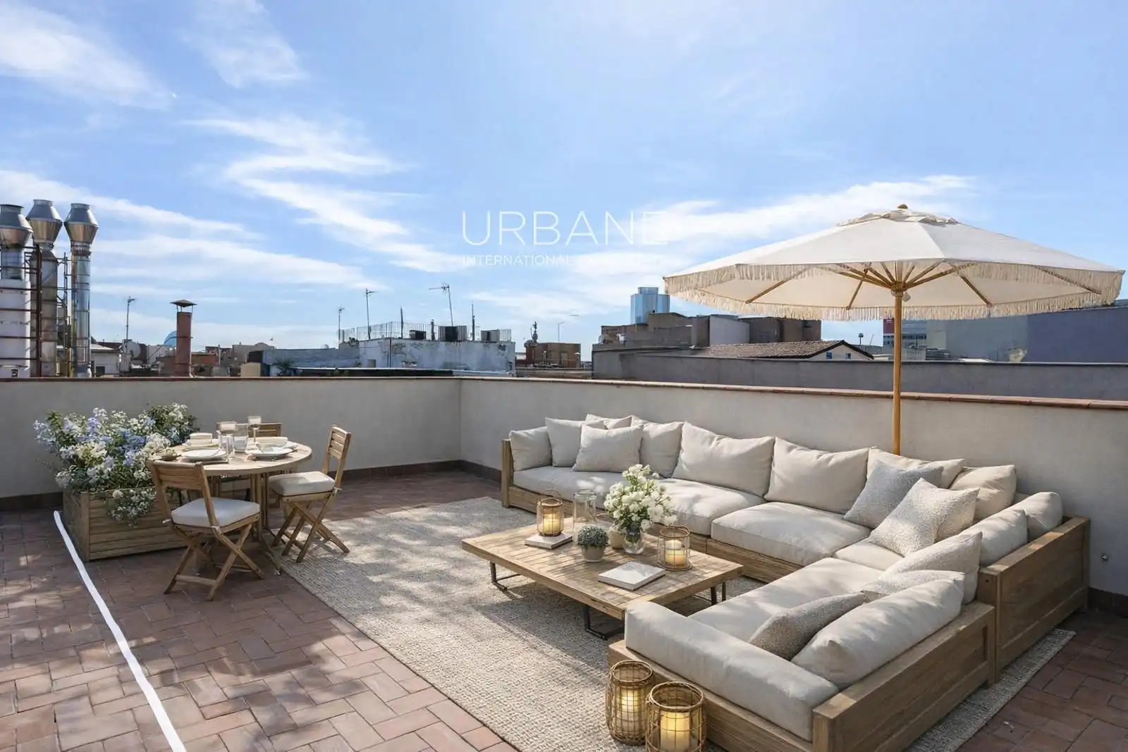 Terraza de Ático en venta en Barcelona con Calefacción, Terraza y Amueblado