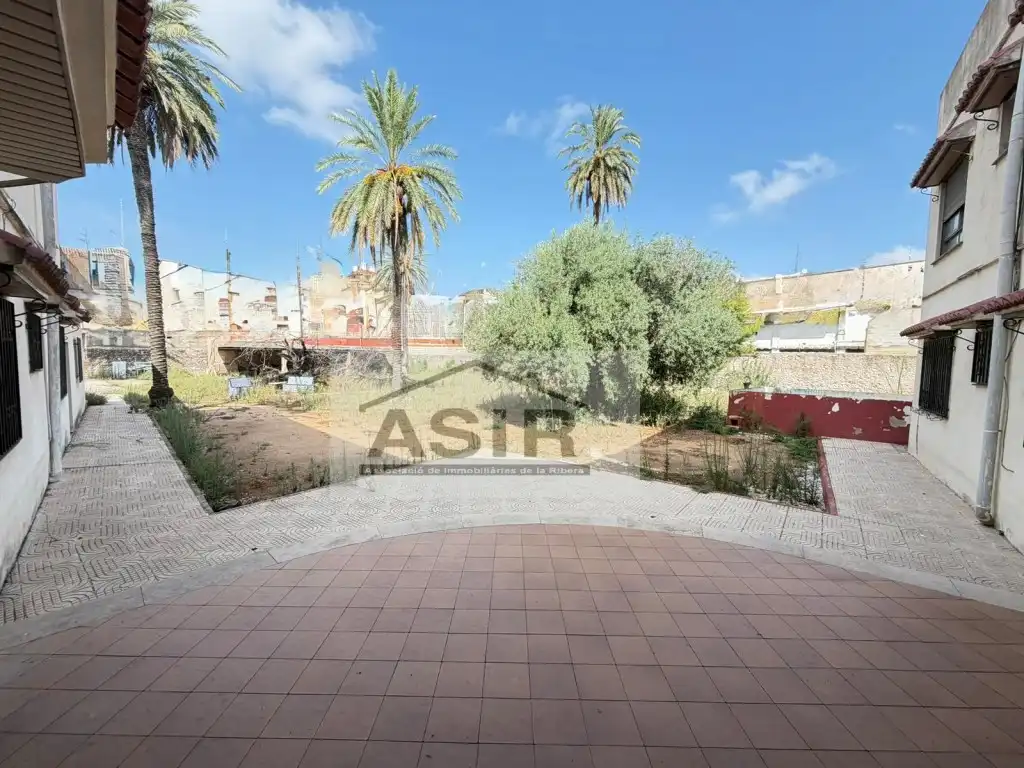 Casa amb piscina en venda a Calle Ravalet, imagen 6