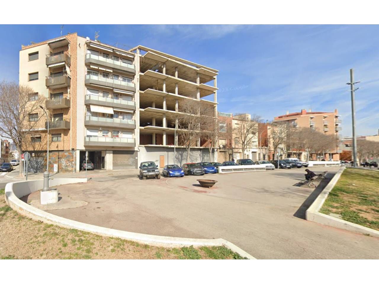 Vista exterior de Edifici en venda en Terrassa