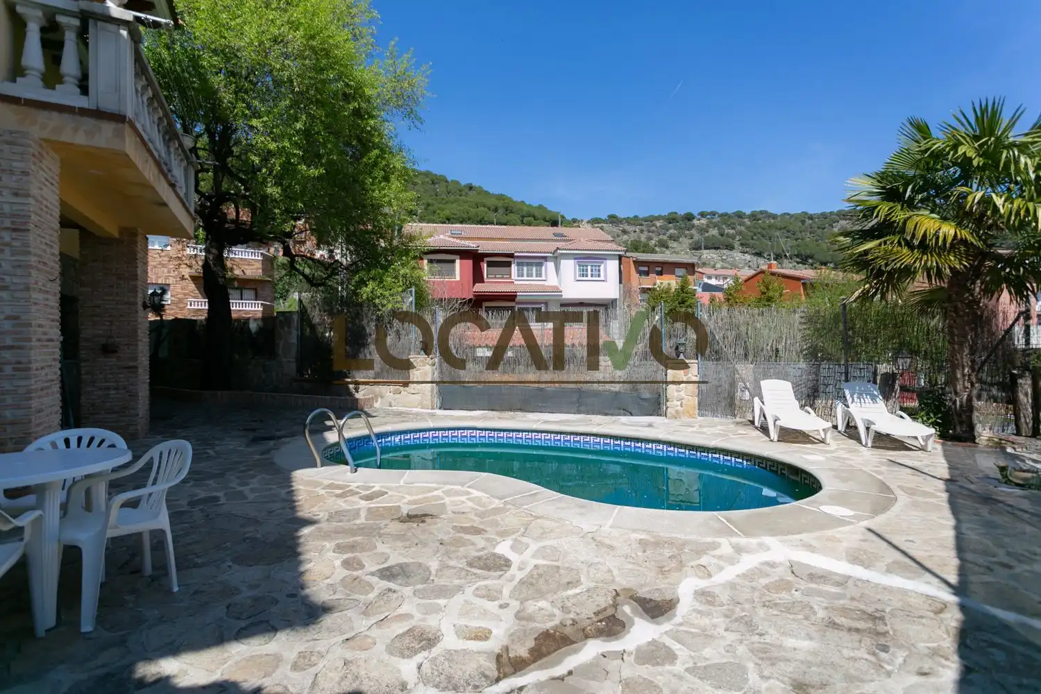 Piscina de Casa o chalet en venta en El Hoyo de Pinares  con Calefacción, Terraza y Trastero