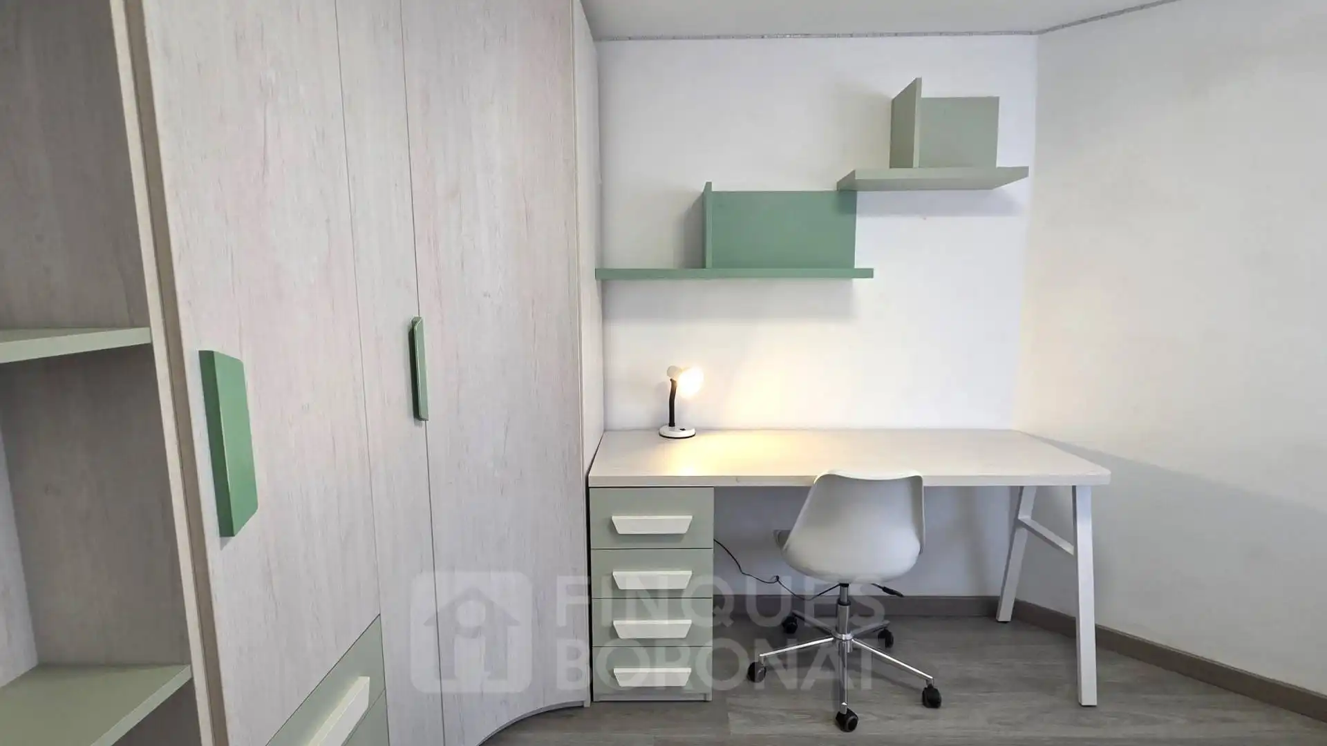 Schlafzimmer von Wohnung zur Miete in Tarragona mit Klimaanlage, Heizung und Terrasse