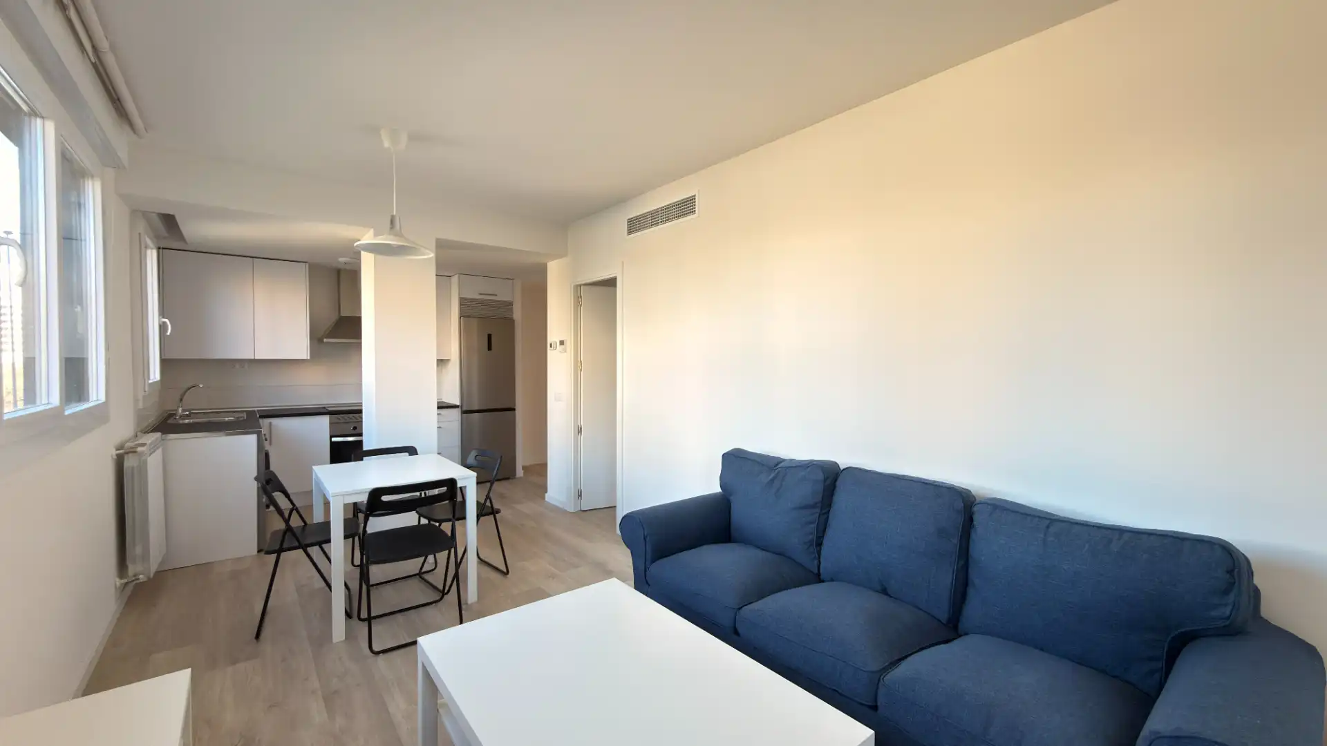 Sala de estar de Apartamento de alquiler en Tres Cantos con Aire acondicionado, Calefacción y Terraza