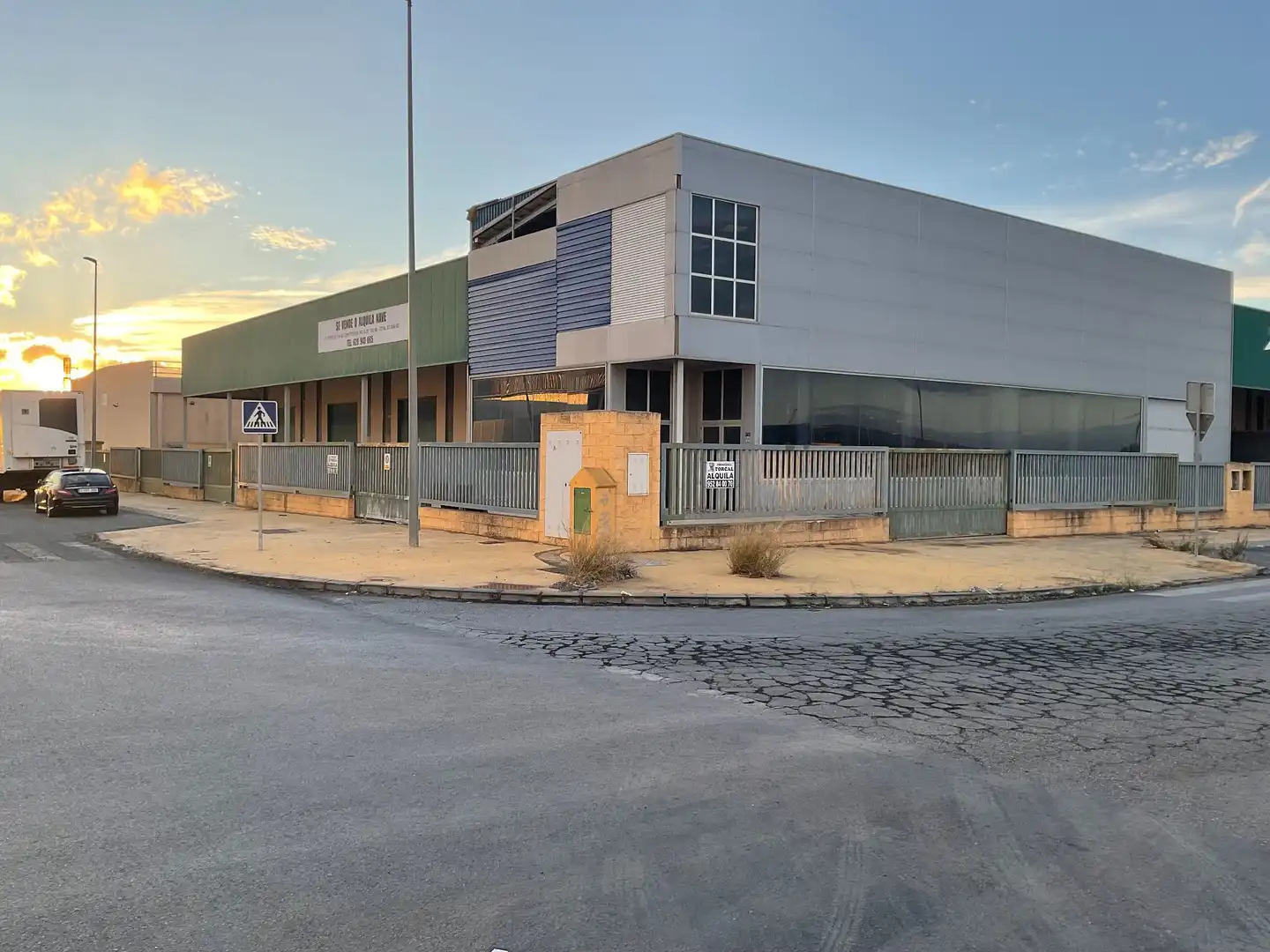 Industriegebäude zur Miete in Zona de la Vega, imagen 2