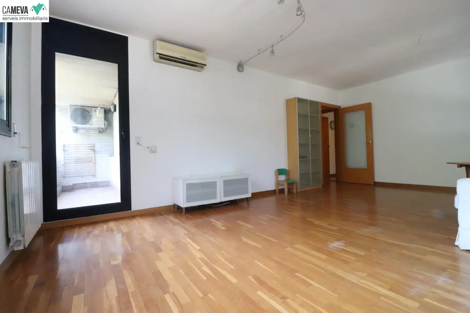 Living room of Flat for sale in Sabadell  with Air Conditioner, Heating and Storage room