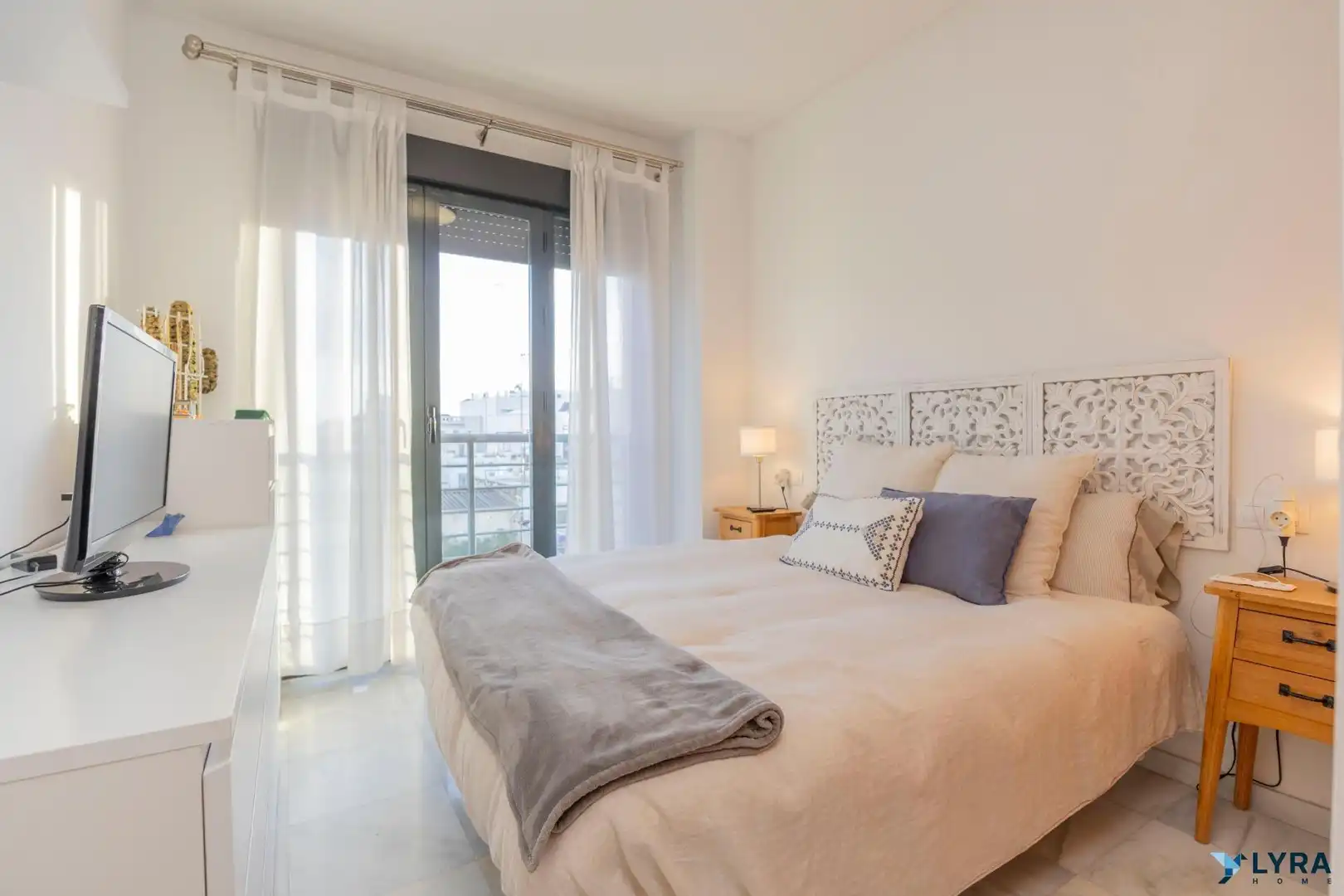 Bedroom of Flat for sale in Sevilla  with Air Conditioner, Heating and Furnished