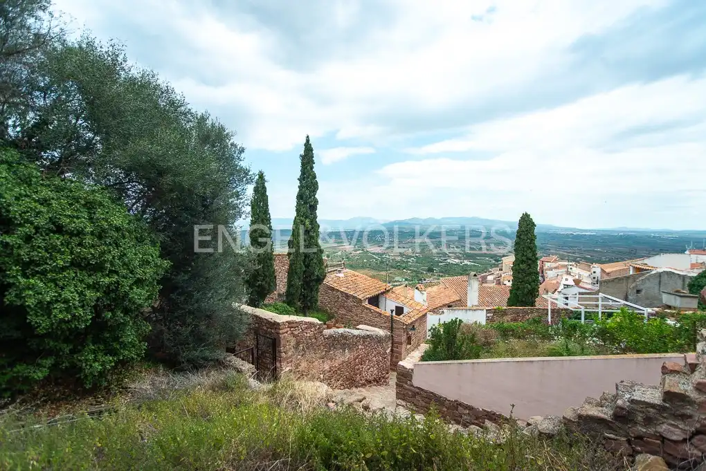 Casa adosada en venta en Vilafamés, Castellón