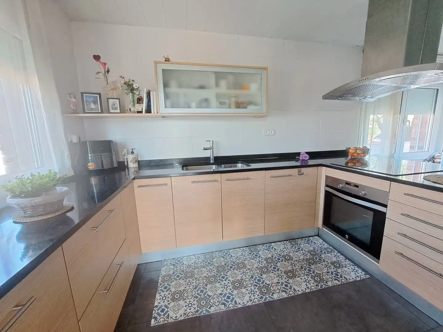 Cuina de Casa o xalet en venda en Rubí amb Aire condicionat, Calefacció i Terrassa
