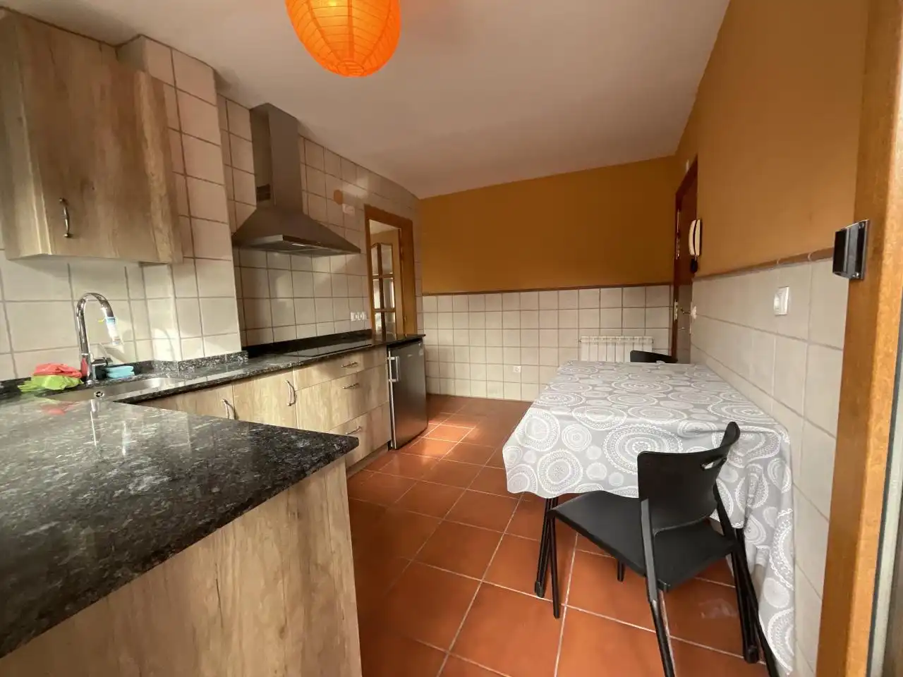 Cuina de Dúplex en venda en Santo Domingo de la Calzada amb Calefacció, Parquet i Terrassa