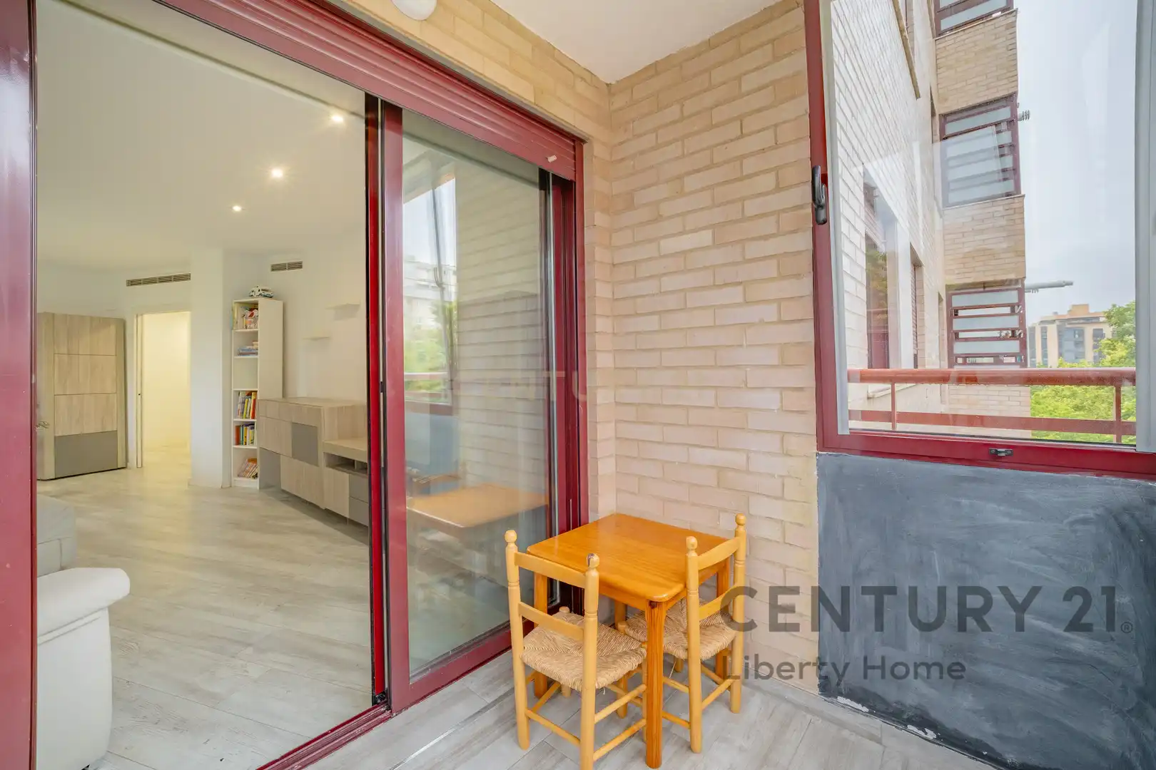 Exterior view of Apartments for rent in Valencia  with Air Conditioner, Private garden and Oven