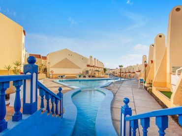 Apartament amb piscina de lloguer a Avenida Ernesto Sarti 9