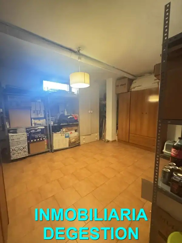 Casa adosada en venta en Linarejos