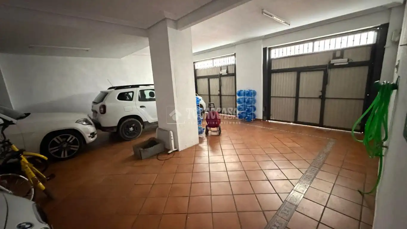 Piso en venta en Jaén con Aire acondicionado y Calefacción