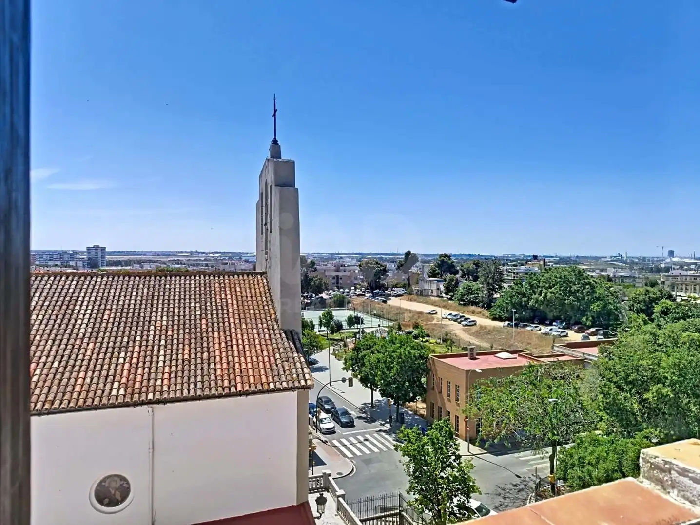 Vista exterior de Àtic en venda en Huelva amb Aire condicionat, Calefacció i Terrassa