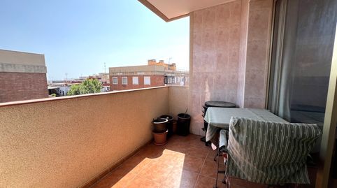 Foto 2 de Piso en venta en La Gavarra, Cornellà de Llobregat