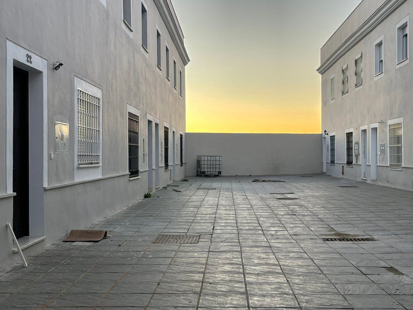 Vista exterior de Casa o xalet en venda en Almonte amb Terrassa