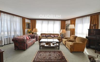 Living room of Flat for sale in Bilbao   with Heating and Balcony
