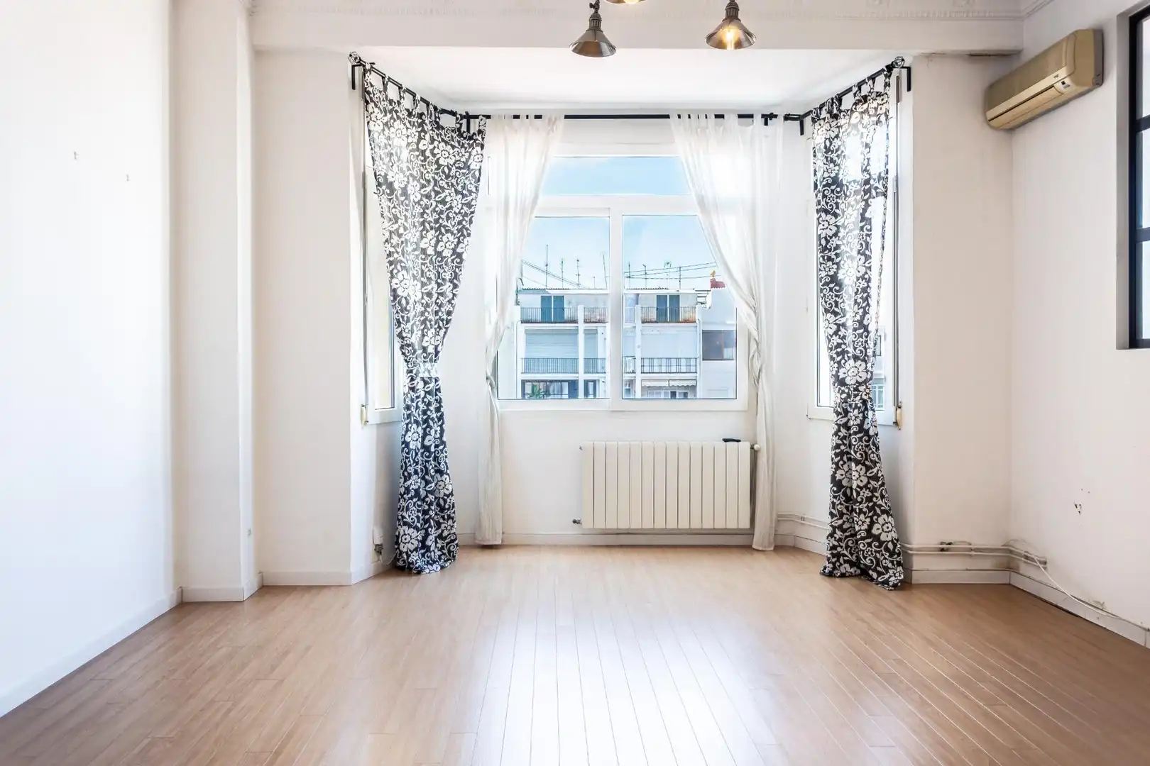 Flat for rent in Calle SALAMANCA, 20, Gran Via