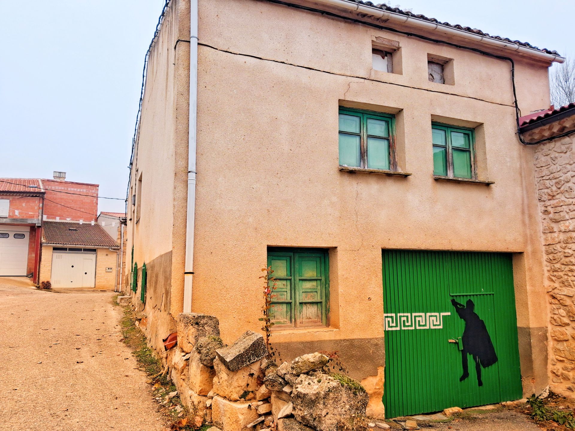 Vista exterior de Casa adosada en venda en Huerta de Rey amb Traster