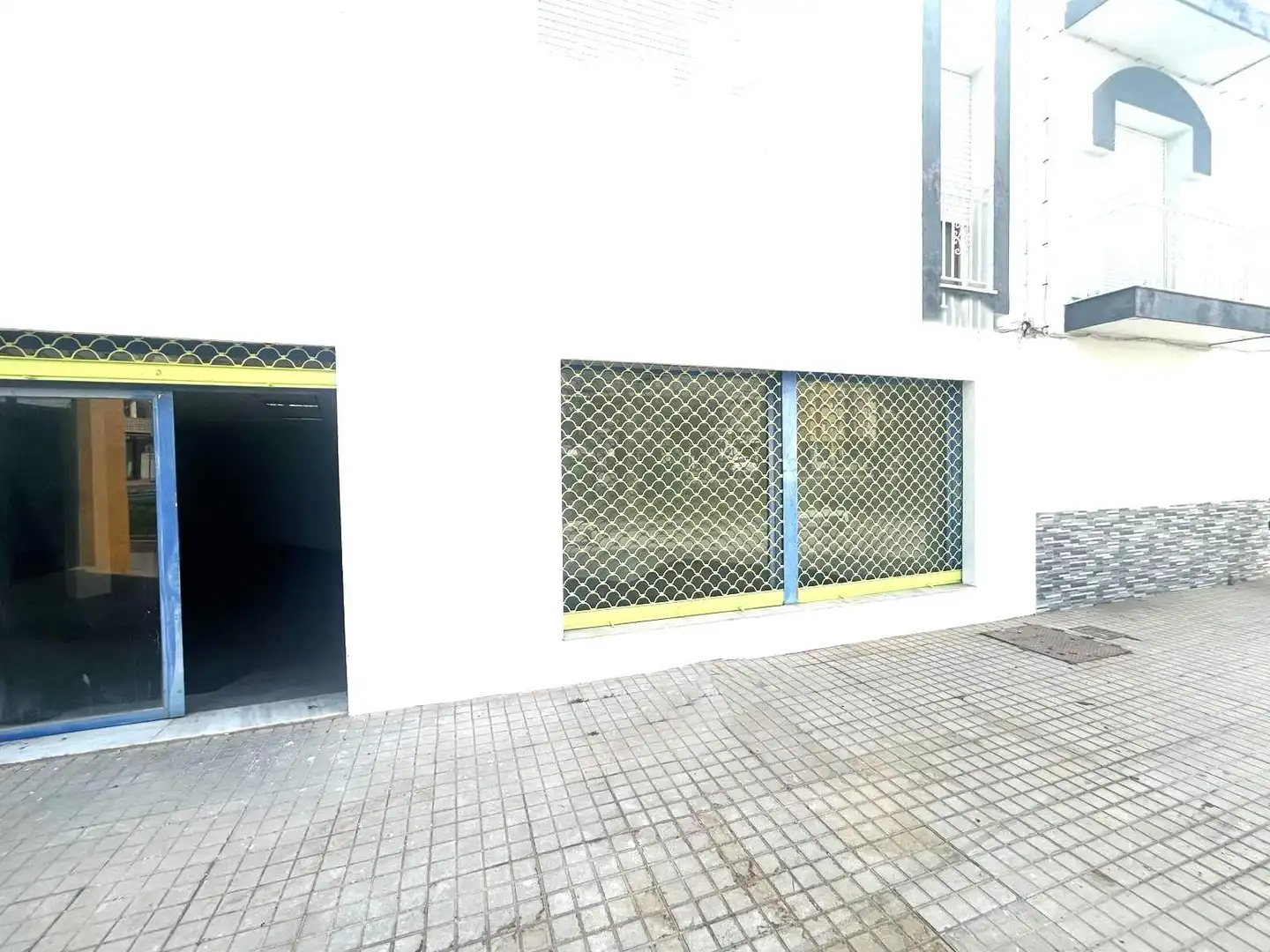 Local comercial en venda a El Ejido Ciudad