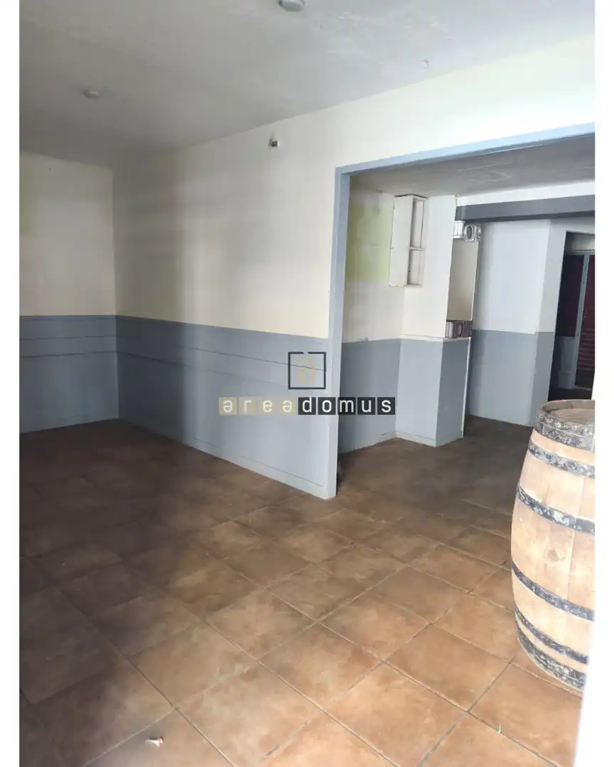 Local de alquiler en de Prolongació de Falguera, Centre - Can Nadal