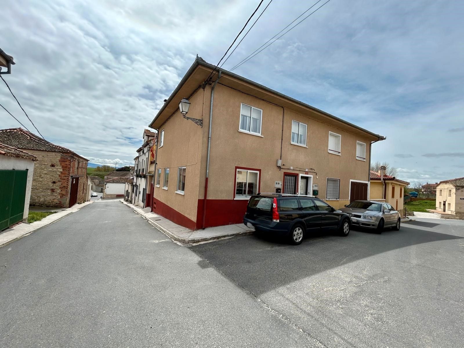 Vista exterior de Casa adosada en venta en Roda de Eresma con Calefacción, Terraza y Trastero